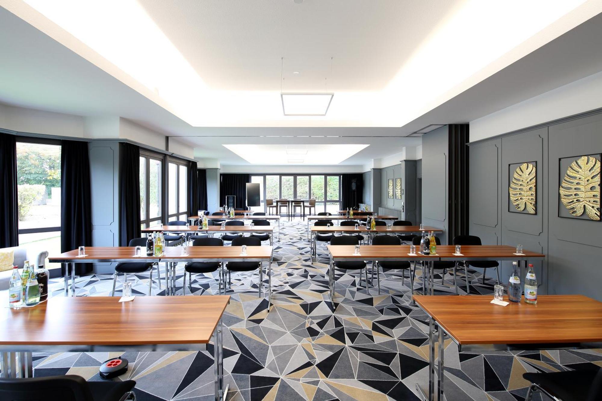 Lobinger-Parkhotel กิงเงน อัน แดร์เบรนซ์ ภายนอก รูปภาพ