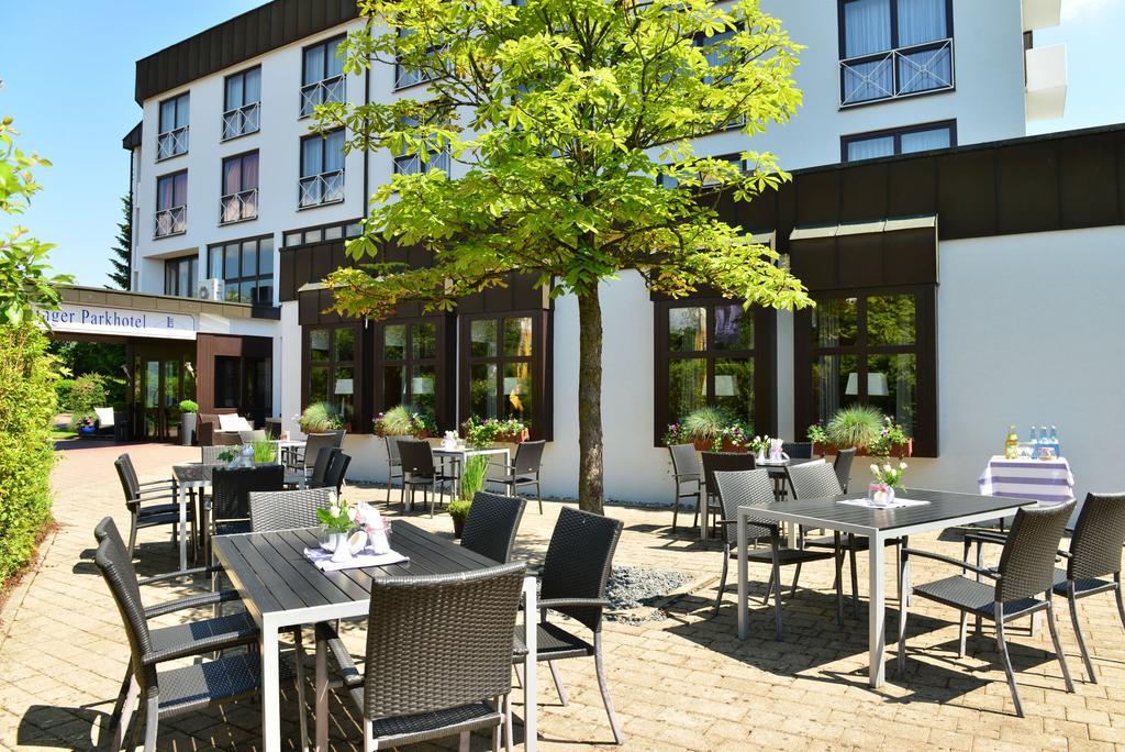 Lobinger-Parkhotel กิงเงน อัน แดร์เบรนซ์ ภายนอก รูปภาพ